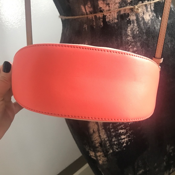 Kate Spade crossbody Handbag - Picture 4 of 8